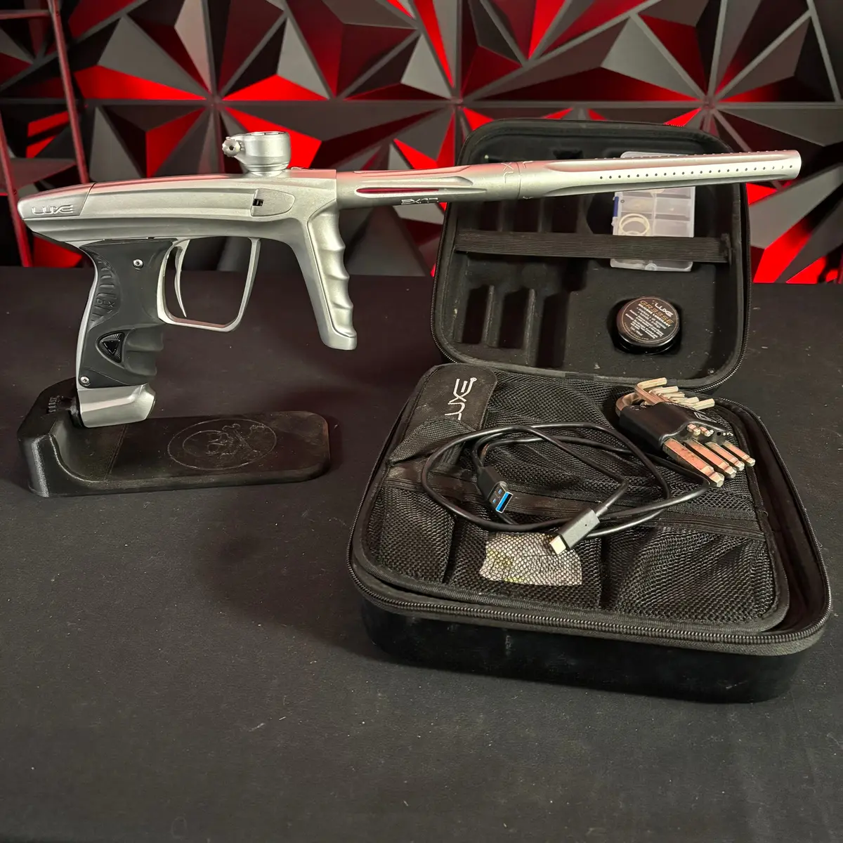 Used Dlx Luxe X Paintball Gun - Pure 1