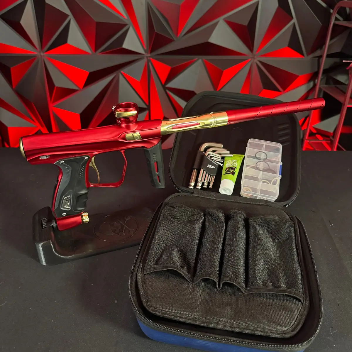Used Shocker Xls Paintball Gun - Red/Gold 1