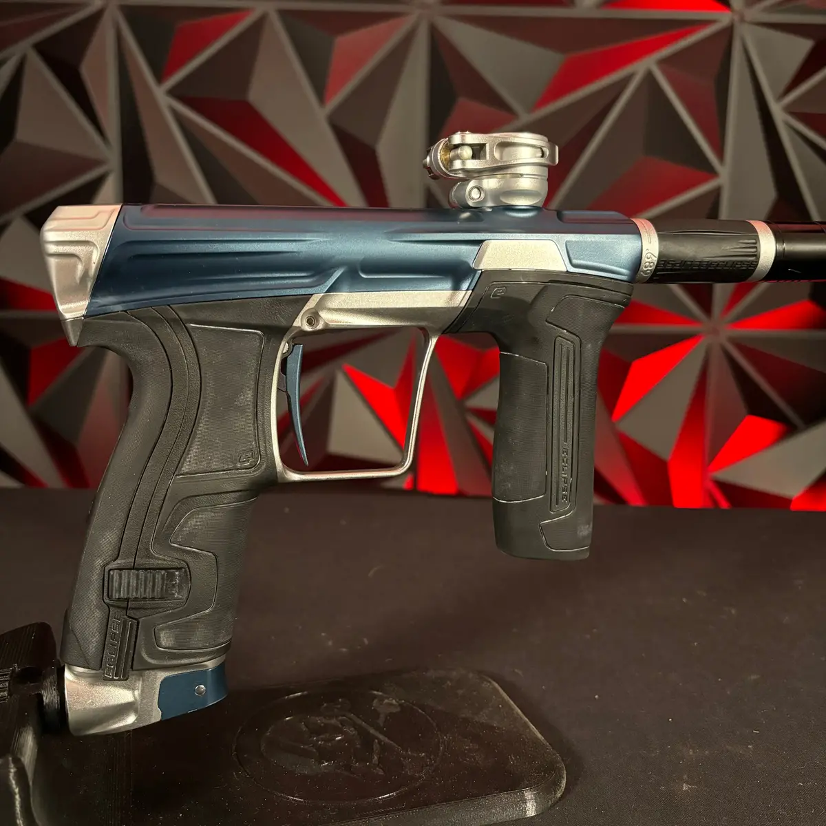 Used Planet Eclipse Cs2 Paintball Gun - Blue Lightning W/ 3 Fl Backs 2