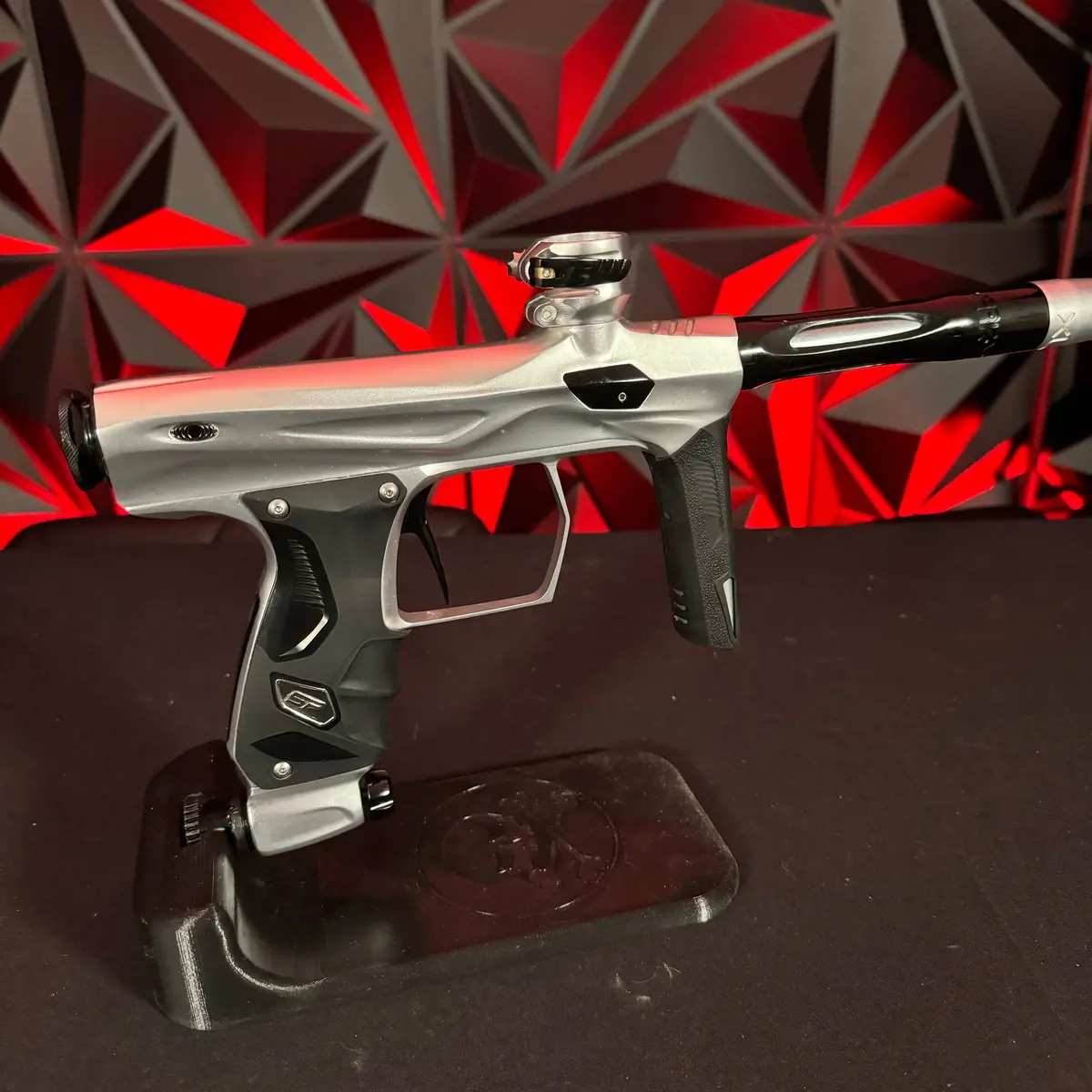 Used Shocker Amp Paintball Gun - Silver 1