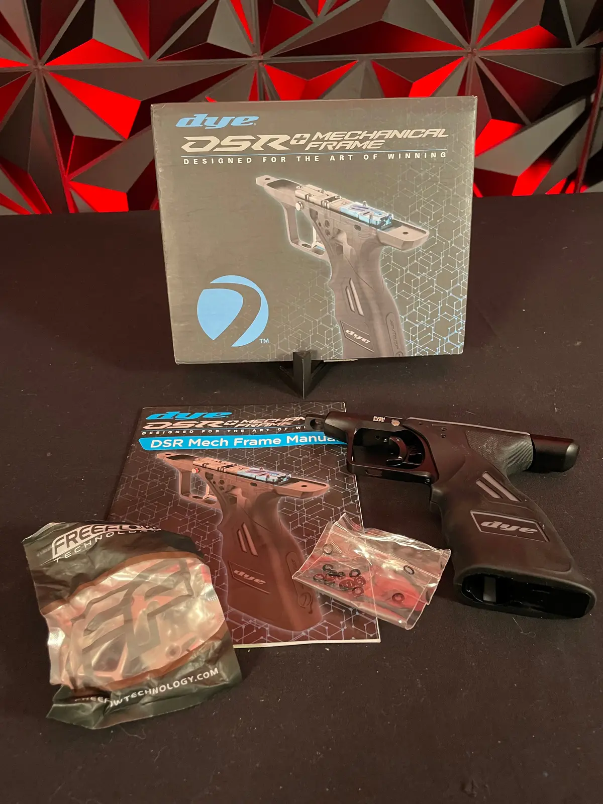 Used Dye Dsr+ Mechanical Frame W/ Freeflow Trigger 1