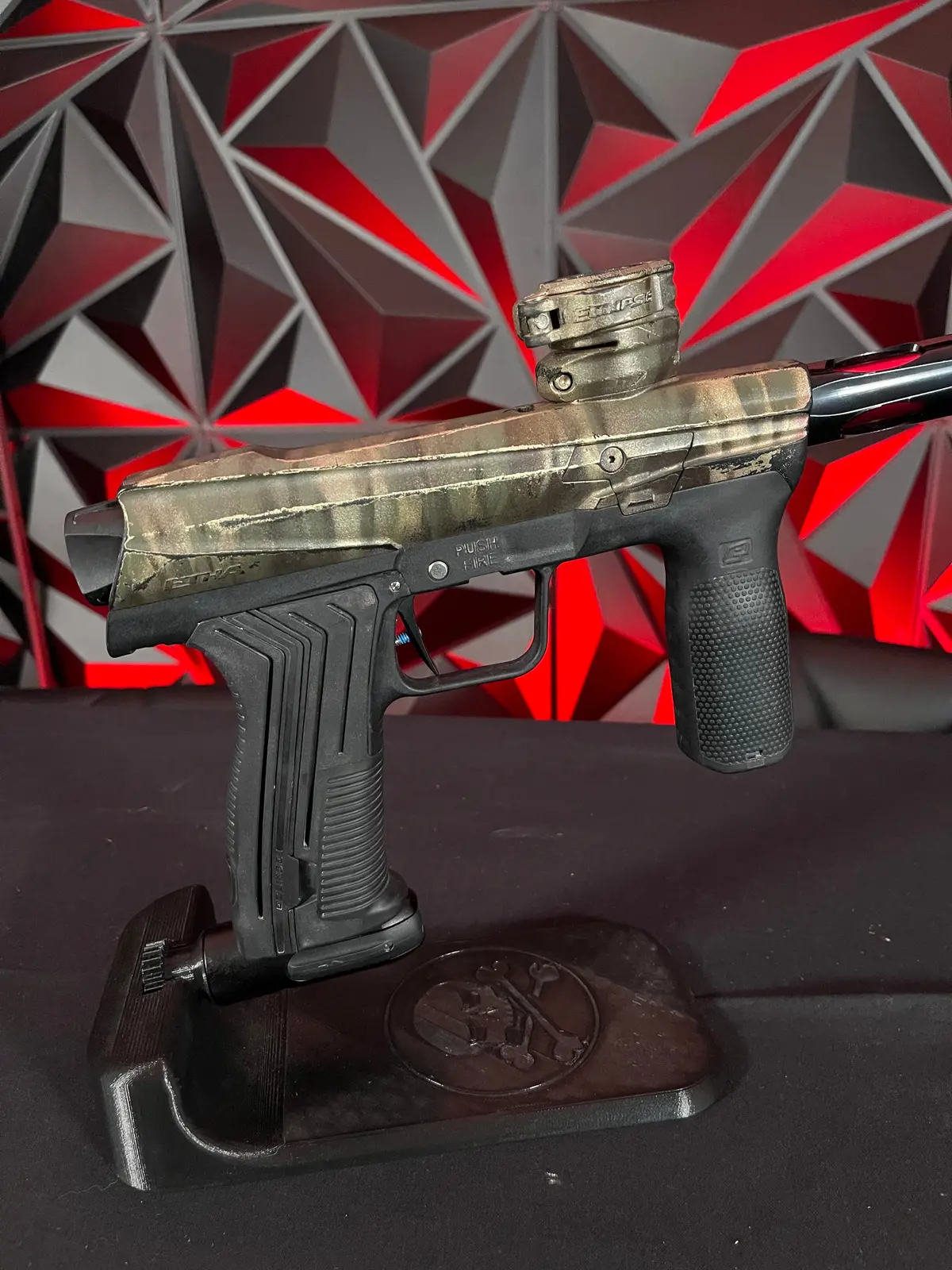 Used Planet Eclipse Etha 3M Paintball Marker - Tiger Camo W/Freak Barrel System 1