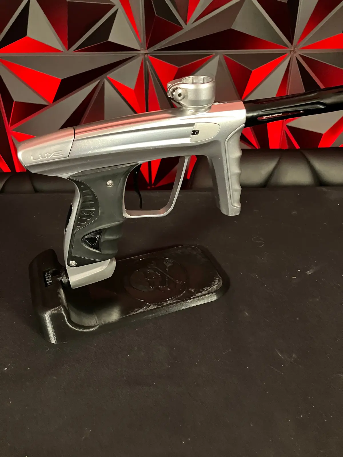 Used Dlx Luxe X Paintball Gun - Dust Silver W/ Black Freak Xl Barrel 1