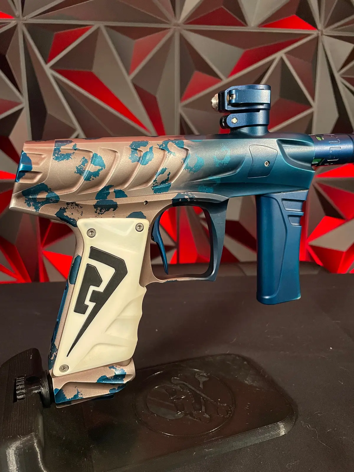 Field One Force Paintball Gun - Blake Yarber Blue Leopard Signature Series W/ Full Acculock Barrel Insert Kit (6 Inserts) 1