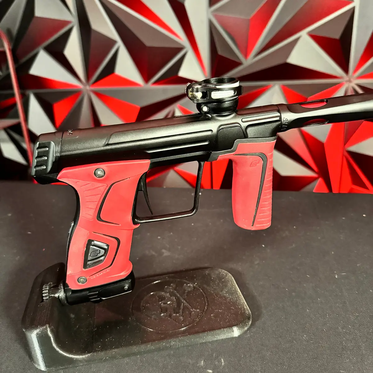 Used Planet Eclipse 170R Paintball Gun - Black W/ Shaft Fr Barrel & Red Grip Kit 1