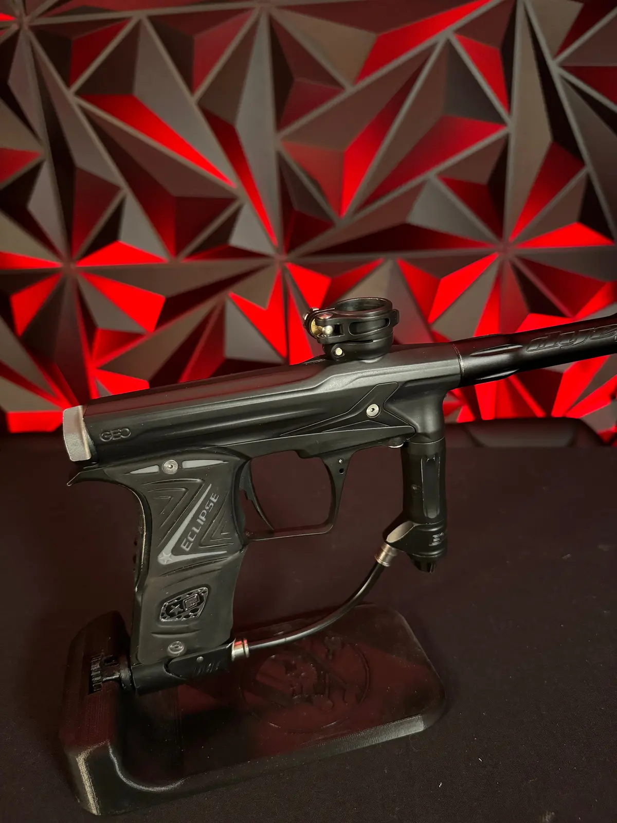 Used Planet Eclipse Geo 3 Paintball Gun - Black W/ Dye Ul Barrel & Iv Core 1