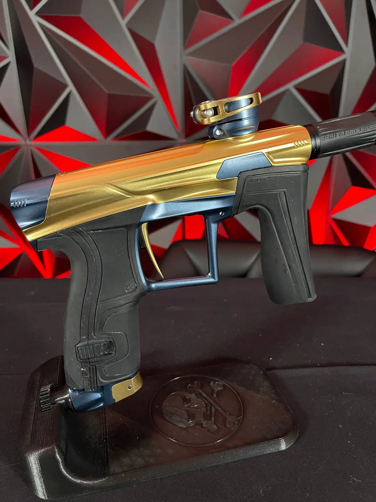 Used Planet Eclipse Geo 4 Paintball Gun - Gold/Blue 1