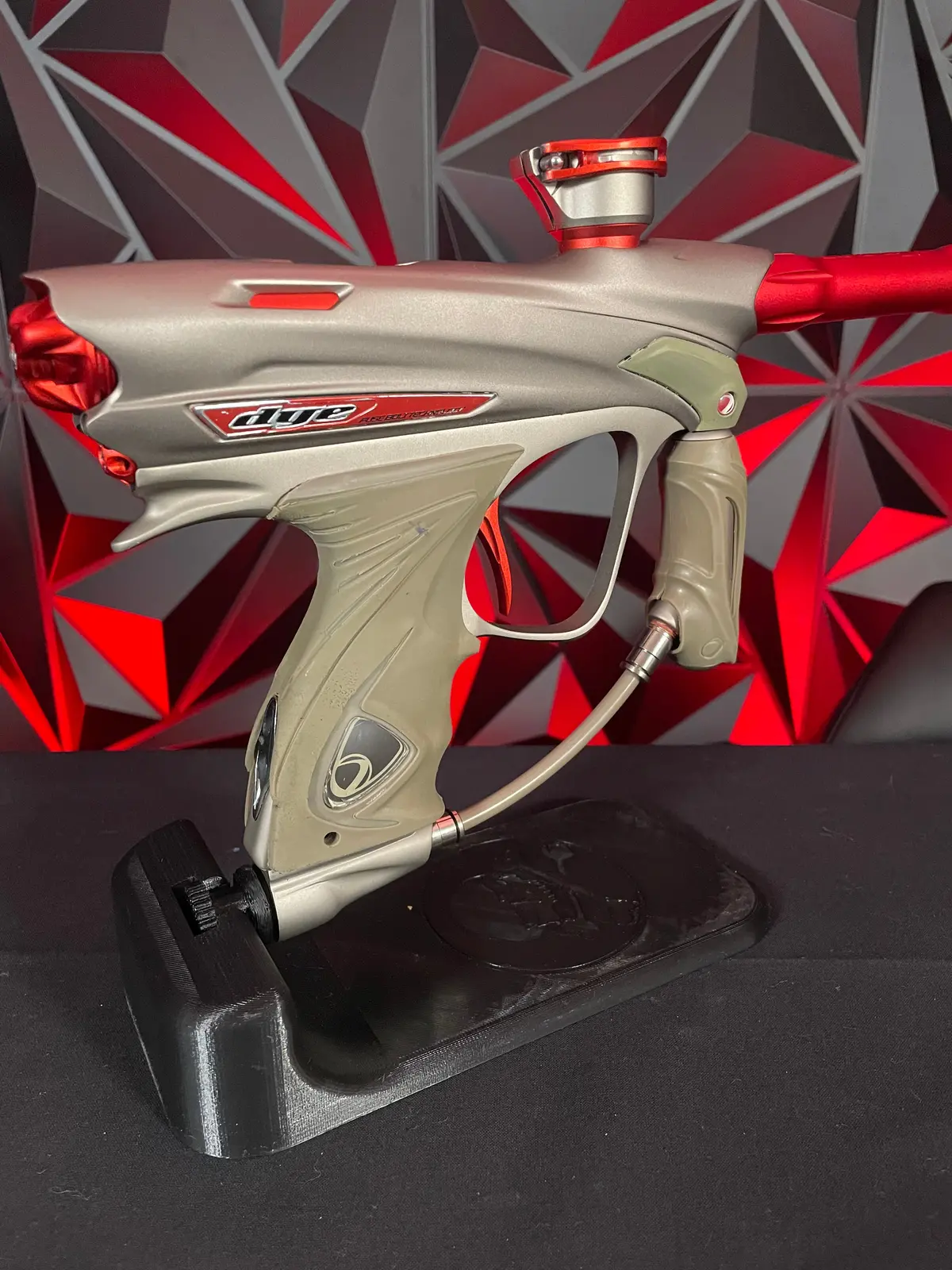 Used Dye Dm13 Paintball Marker - Grey/Red 1