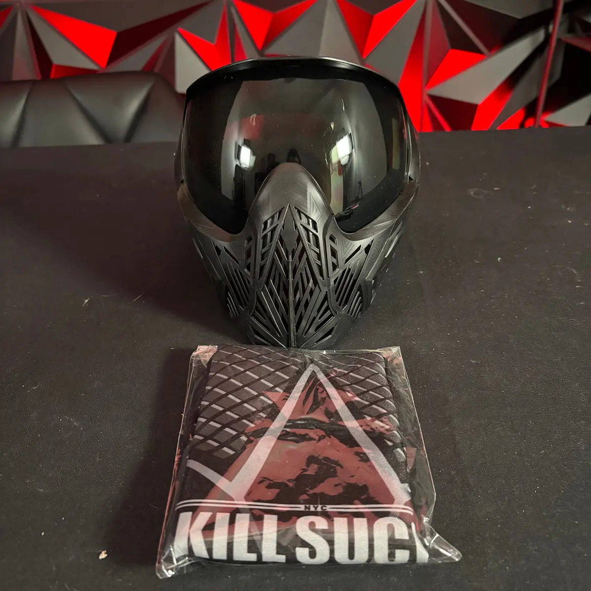 "Used" Display Model Virtue/Bunkerkings Vio/Cmd Mask - Pitch Black 1