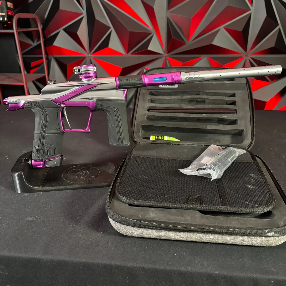 Used Planet Eclipse Lv2 Paintball Gun - Havoc 1