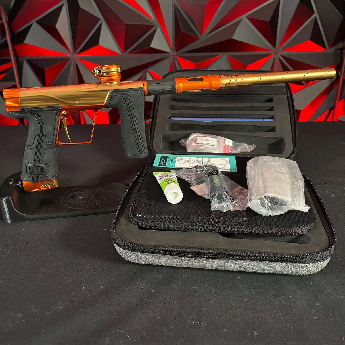 Used Planet Eclipse Geo R5 Paintball Gun - Gold/Orange 1