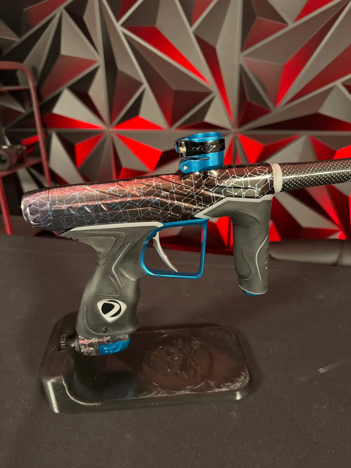 Used Dye Dls Paintball Gun - Pga Grid 6 W/ Upgraded V2 Bolt 1