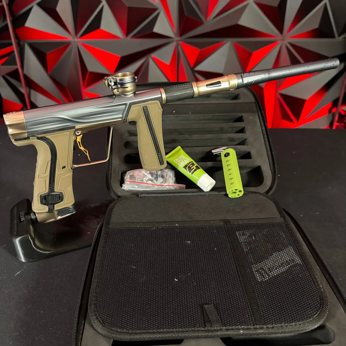 Used Planet Eclipse Geo R5 Paintball Gun - Graphite/Sandstone W/ Gold Deuce Trigger & Fde Grips 1