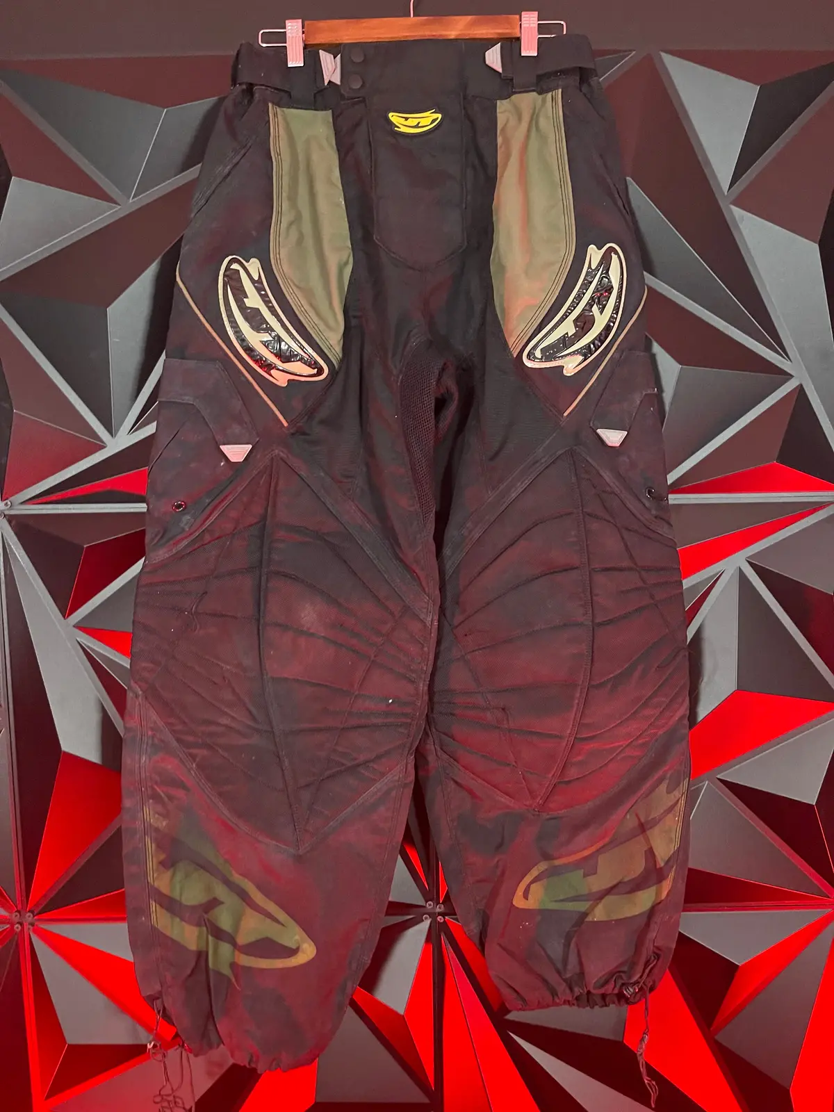 Used Jt Paintball Pants -Black/Olive - Medium 1
