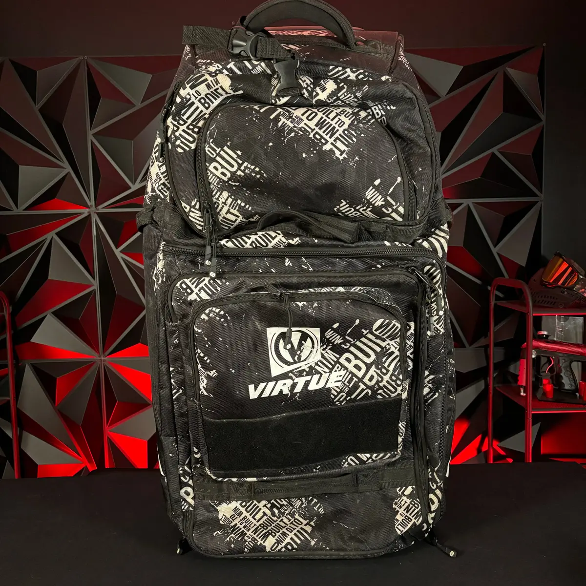 Used Virtue High Roller Gear Bag 1