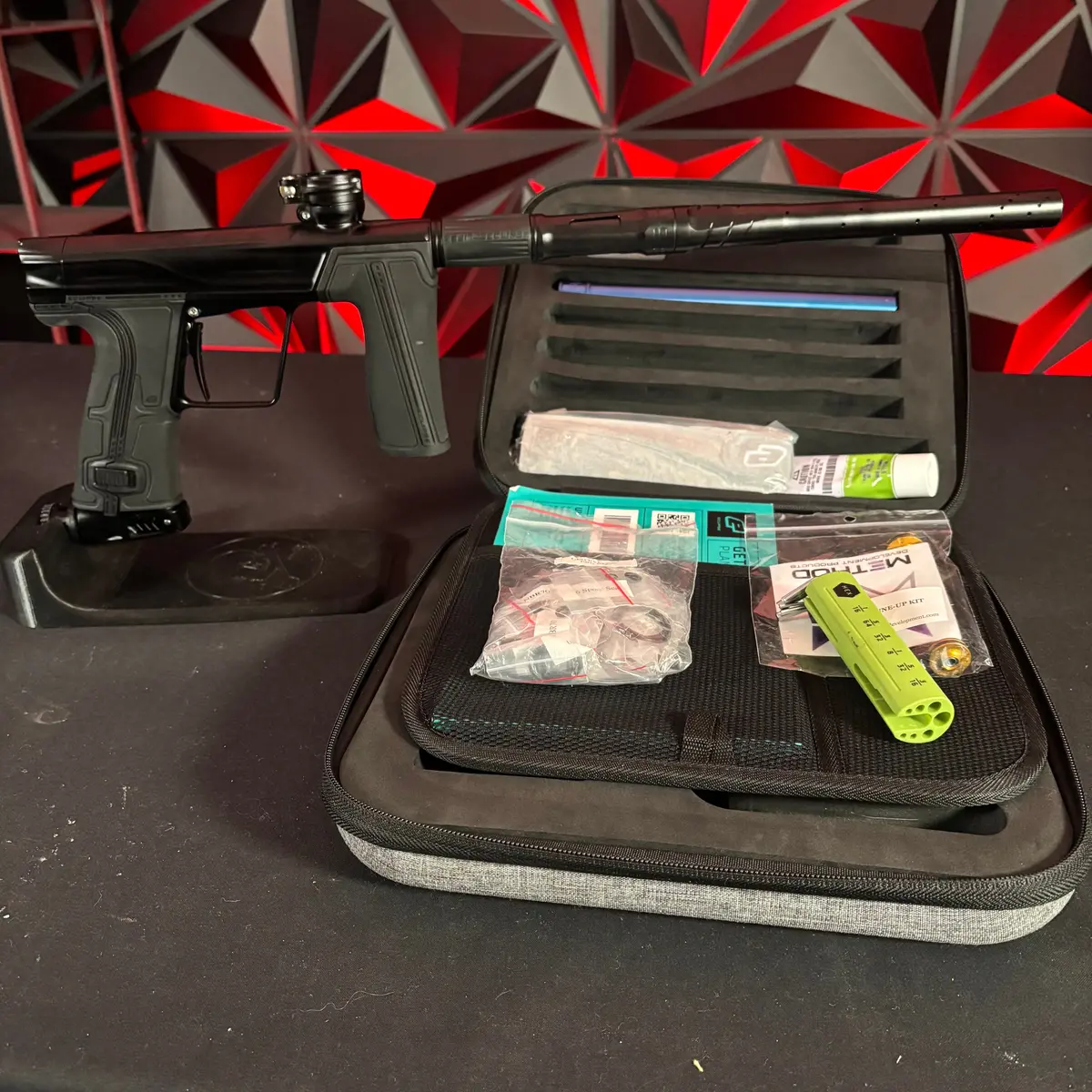 Used Planet Eclipse Geo R5 Paintball Gun - Midnight 1