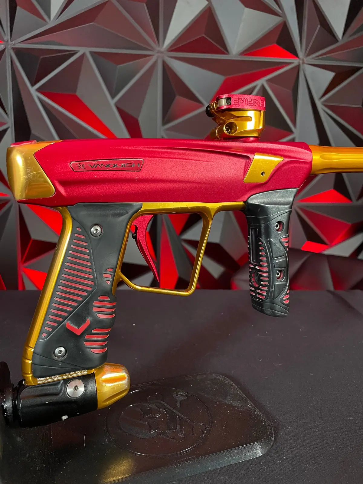 Used Empire Vanquish Gt Paintball Gun - Red/Gold 1