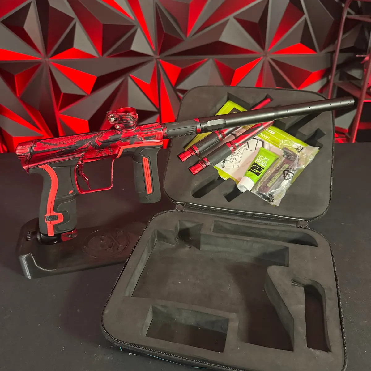 Used Planet Eclipse Cs2 Paintball Gun - Custom Red/Pewter Scratch Anno W/ Infamous Deuce Trigger & 3 Fl Backs 1