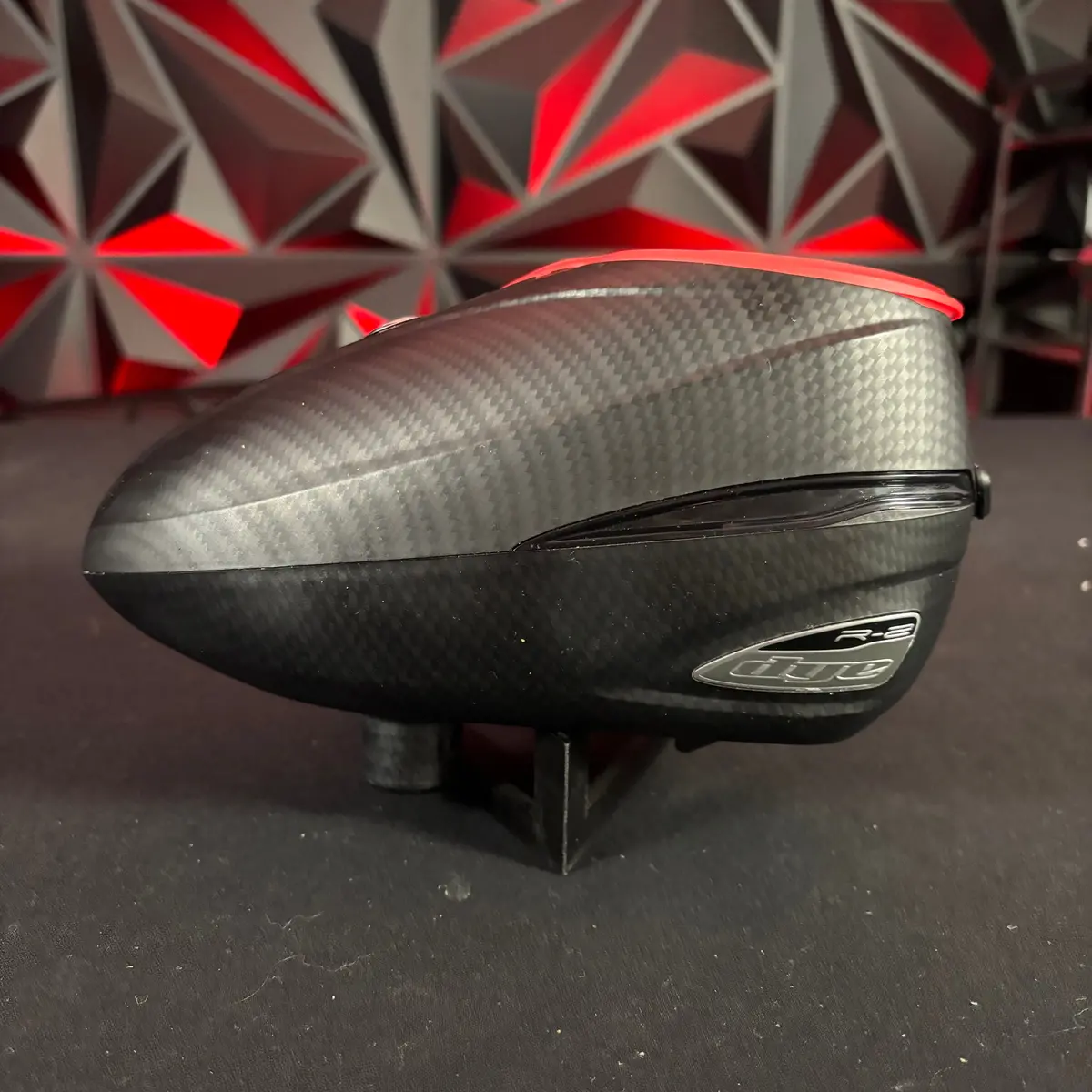 Used Dye R2 Paintball Loader - Carbon W/ Red Quickfeed 1