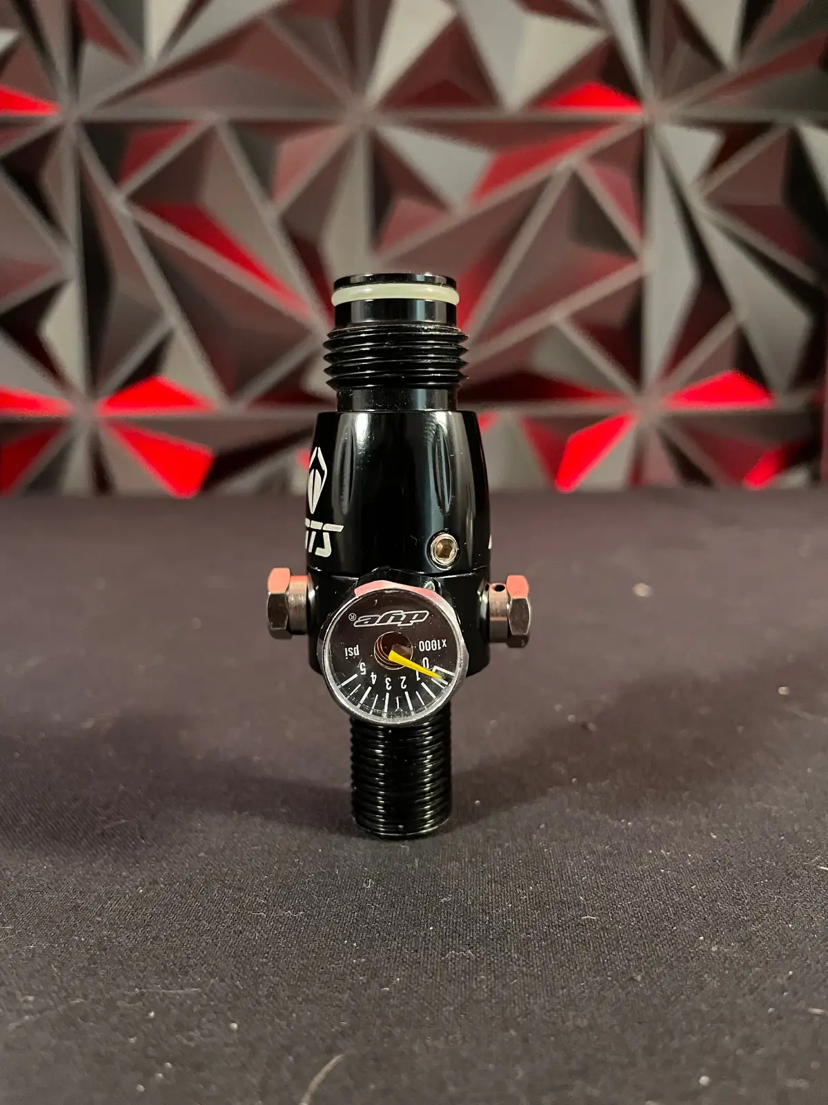 Used Dye 4500 Psi Paintball Regulator 1