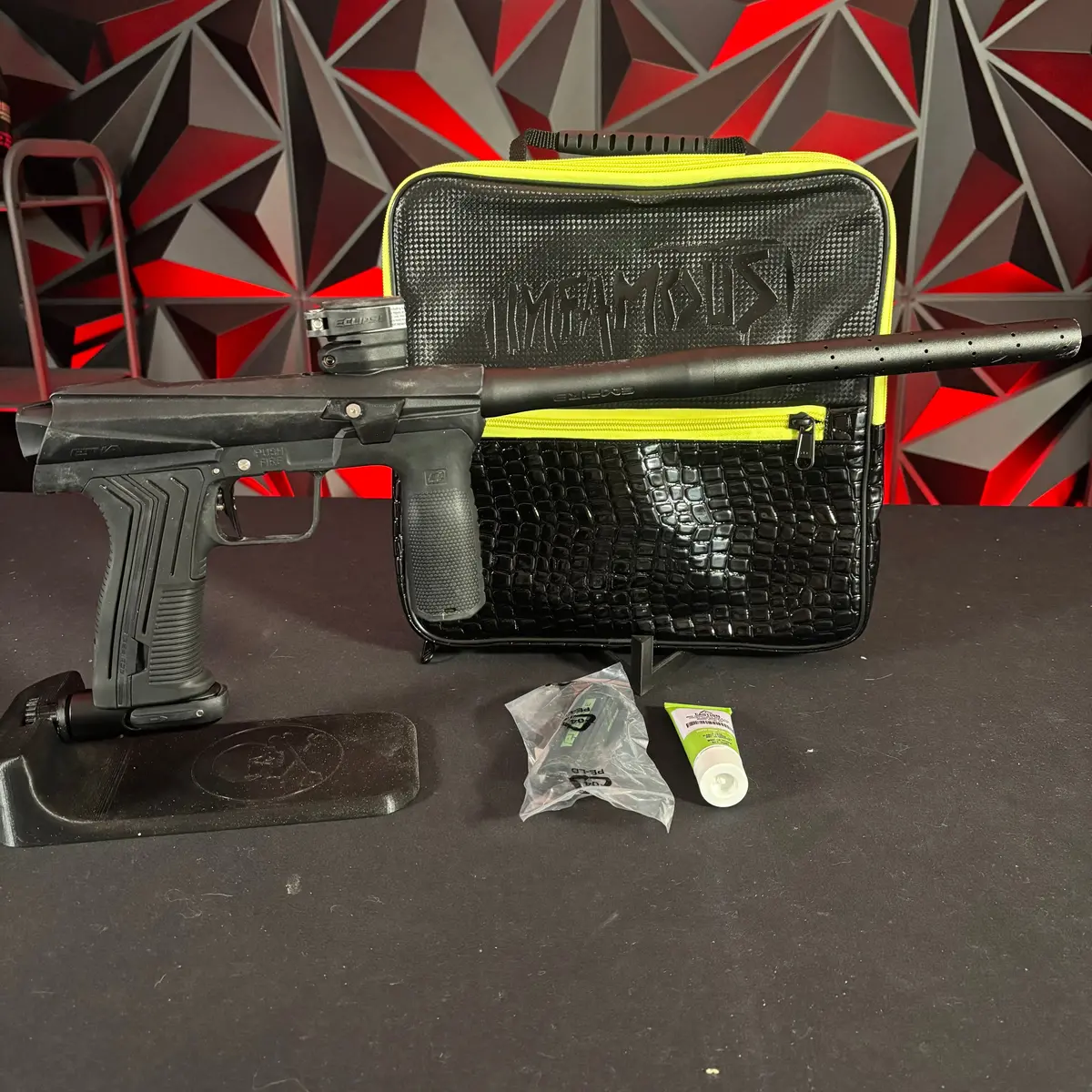 Used Planet Eclipse Etha Emek 100 Paintball Gun - Midnight W/Pops Asa 1