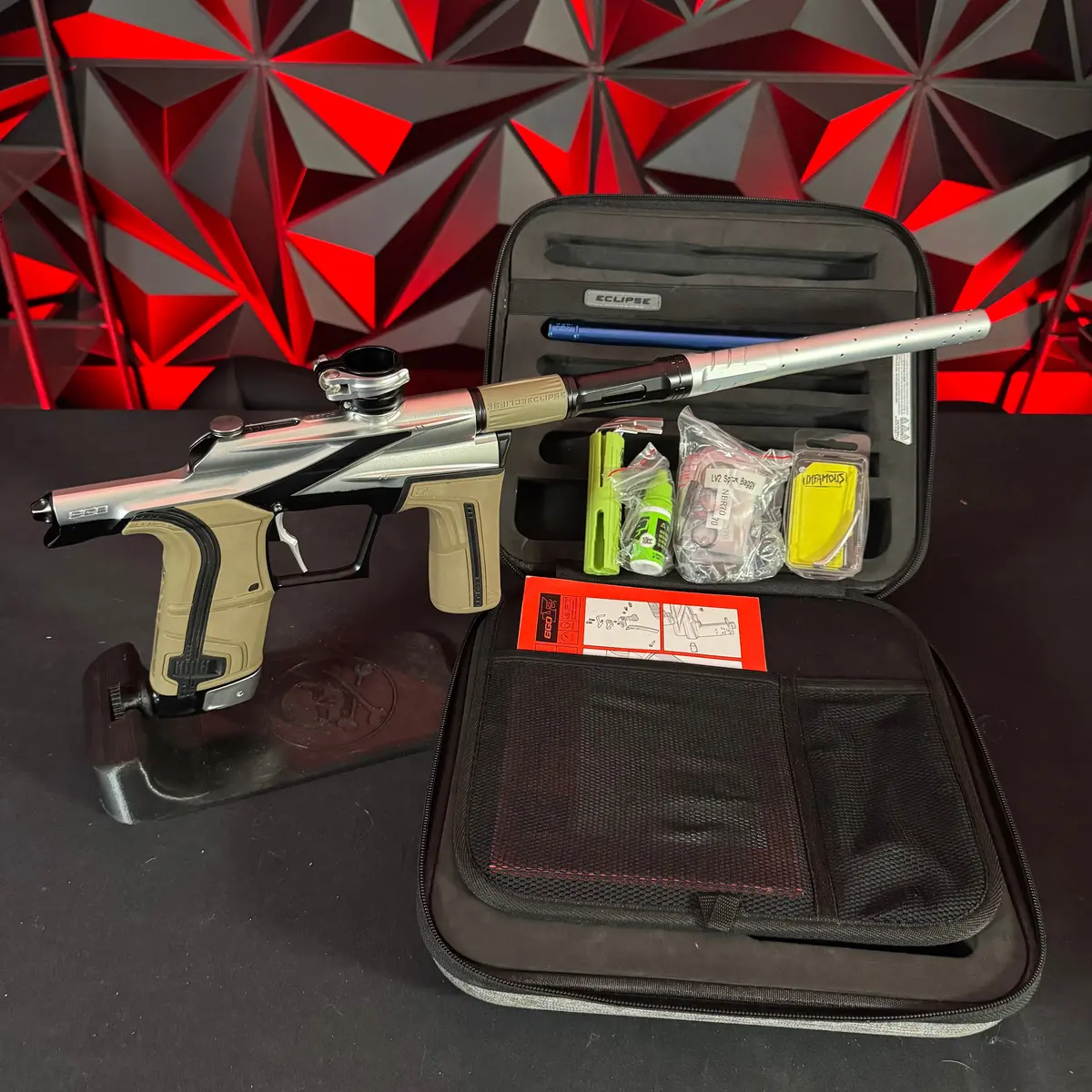 Used Planet Eclipse Lv2 Paintball Gun - Silver/Black W/ Earth Grips 1