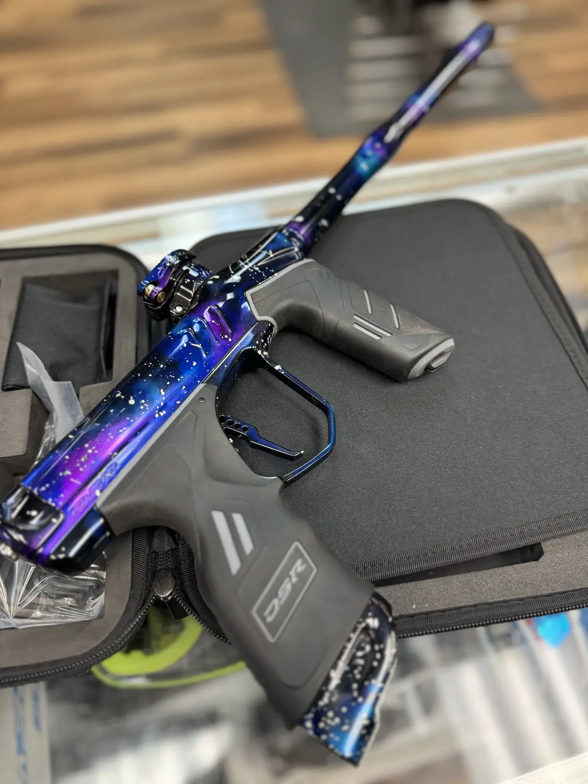 Dye Dsr+ Paintball Gun - Le Polished Blue/Purple Nebula 1