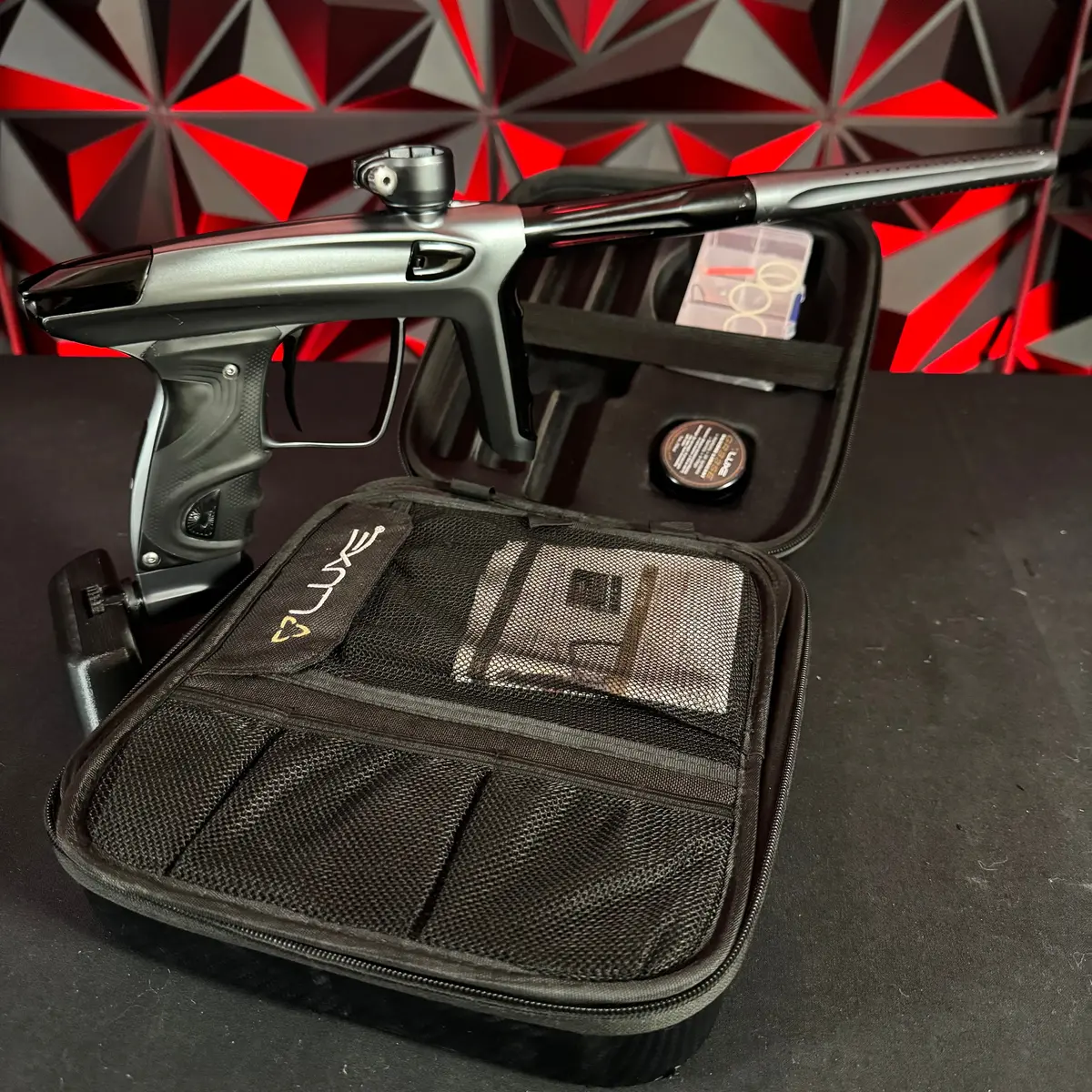 Used Dlx Tm40 Paintball Gun - Dust Pewter/Polished Black 1