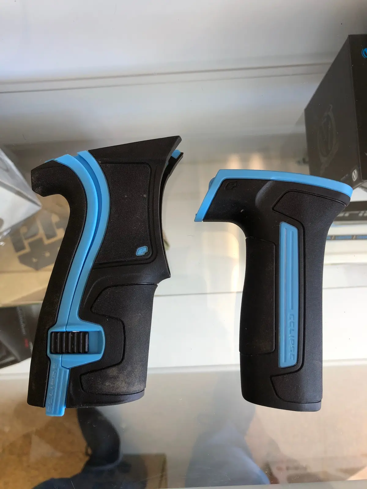 Used Cs2 Grips- Black/Blue 1