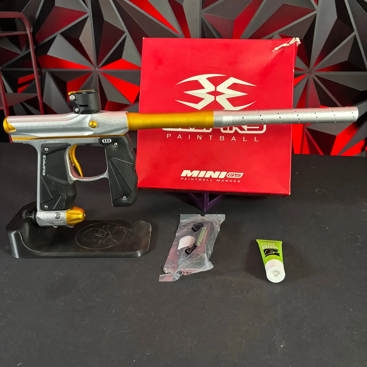 Used Empire Mini Gs Paintball Gun - Silver/Gold 1