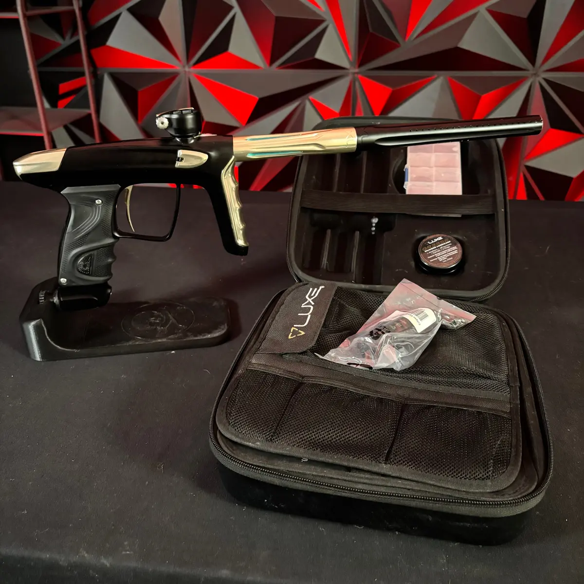 Used Dlx Tm40 Paintball Gun - Black/Gold 1