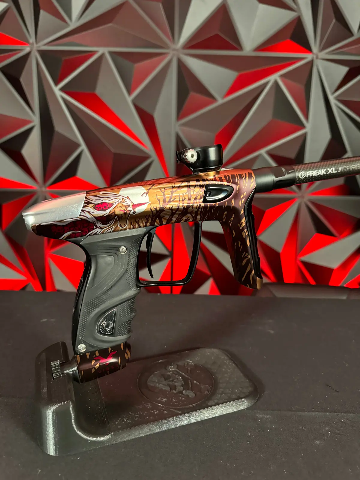 Used Dlx Luxe Tm40 Paintball Gun - Le Virst Bloody Horses *Pro-Owned* 1