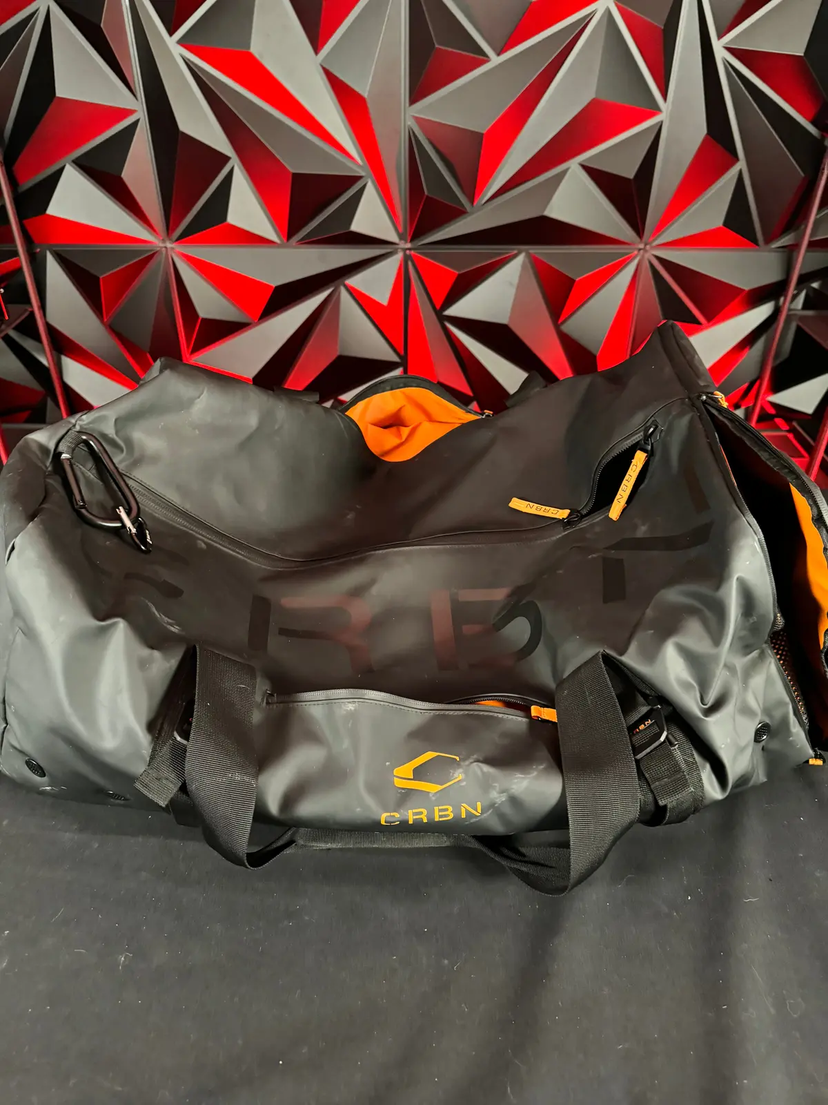 Used Carbon 68L Duffel Xl Paintball Bag 1