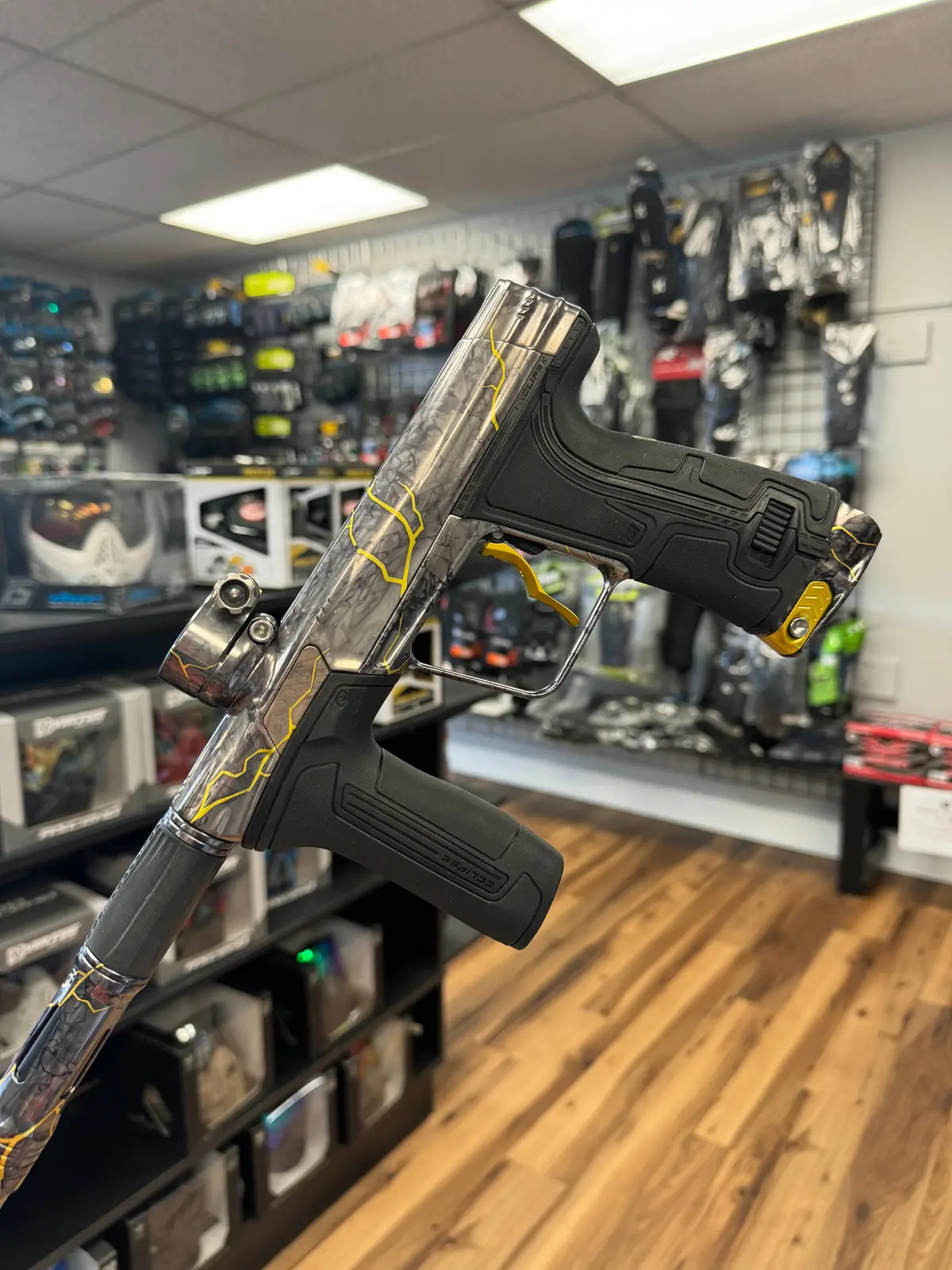 Planet Eclipse Cs3 Ultimate Paintball Gun - Le Polished Lightening Storm 1