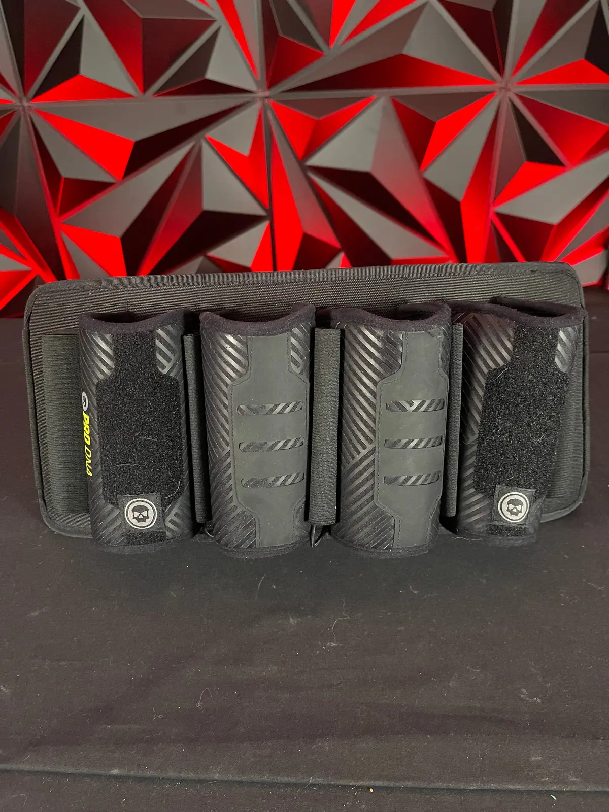 Used Infamous Pro Dna Reflex 4 + 7 Paintball Pod Pack - Black 1