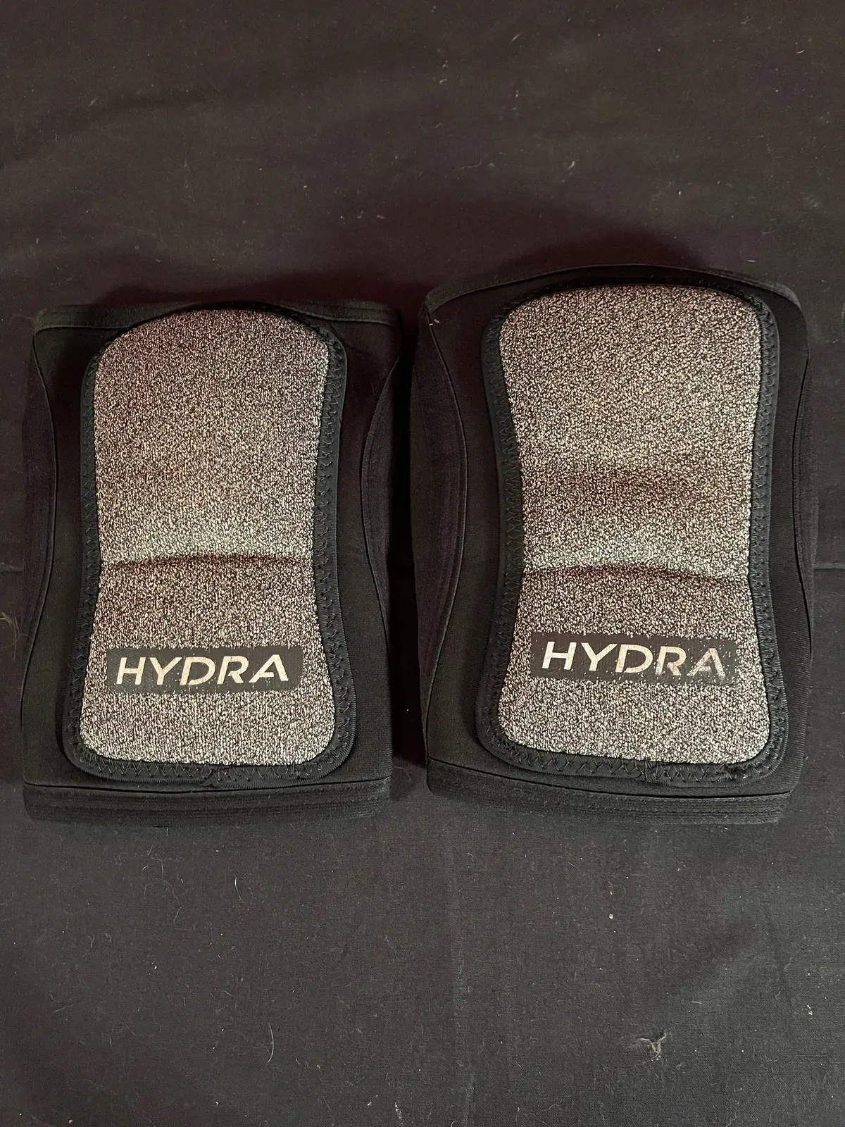Used Hydra Fit Knee Pads - Small 1