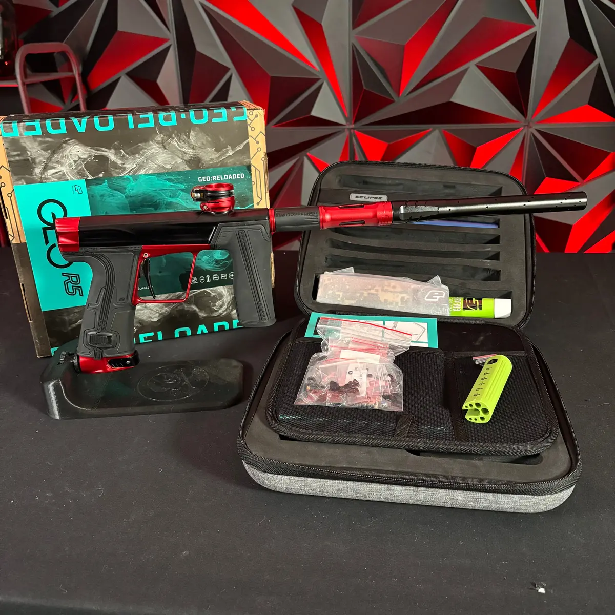 Used Planet Eclipse Geo R5 Paintball Gun - Revenge (Black/Red) 1