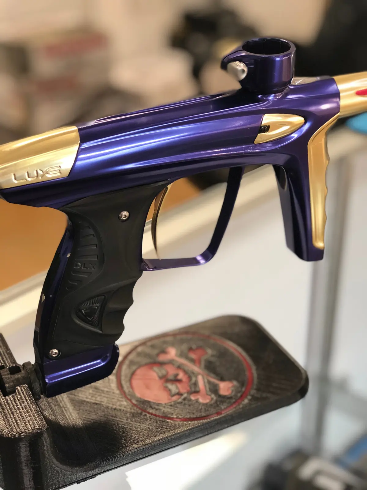 Used Luxe Ice Paintball Marker - Gloss Purple / Gloss Gold 1