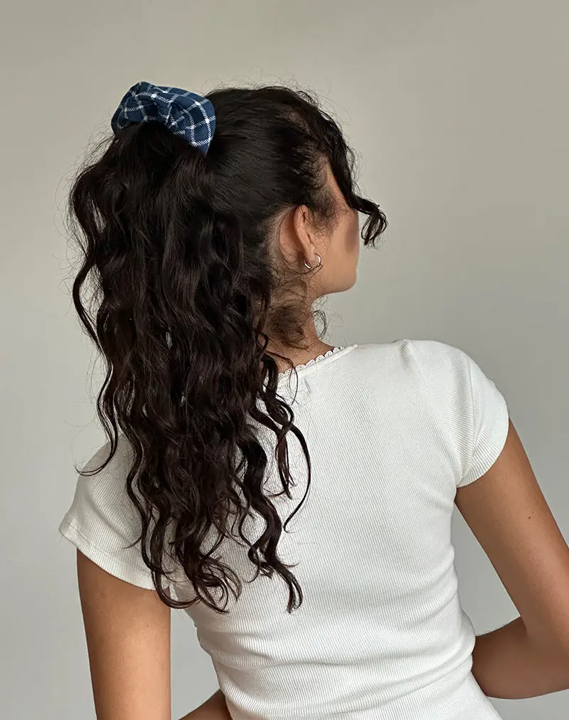 Scrunchie In Navy Tartan 1