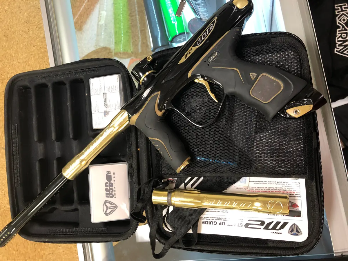 Used Dye M2- Black/Gold 1