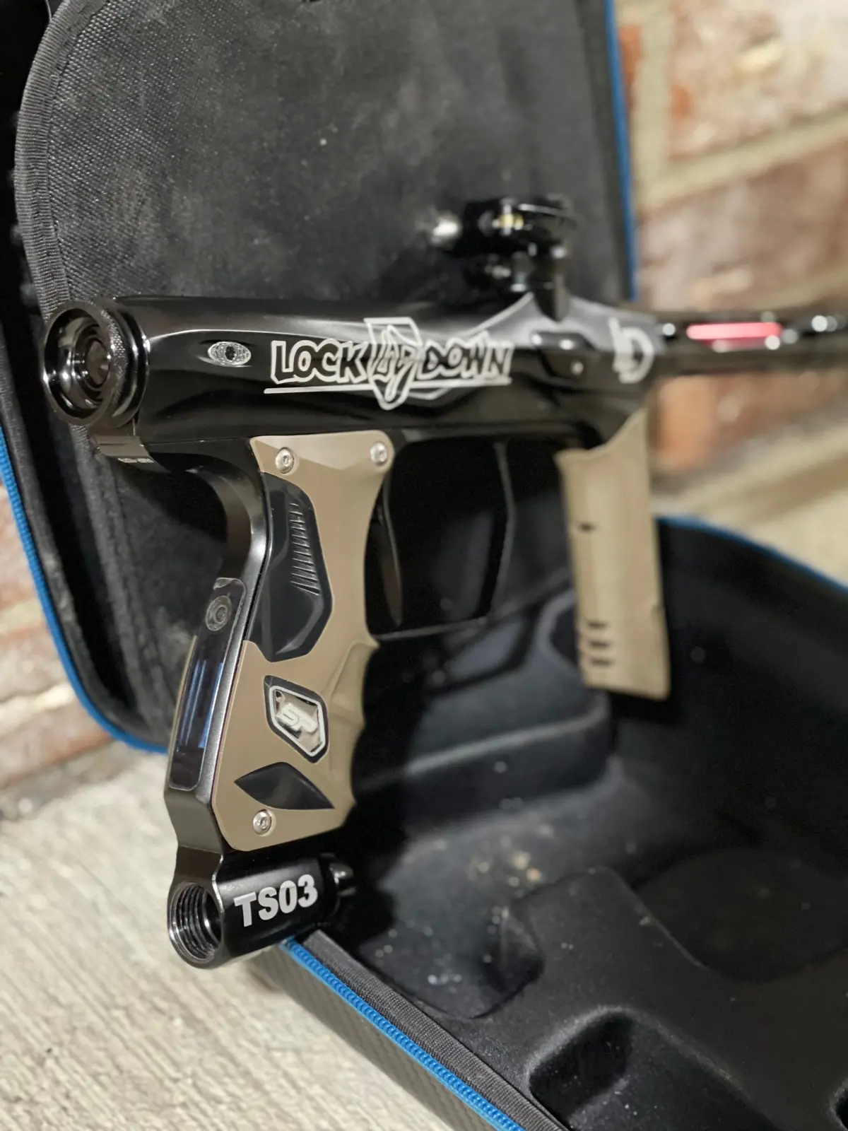 Used Shocker Amp Paintball Gun - Le Black Lockdown Team Edition #14 W/ Tan Grips 1