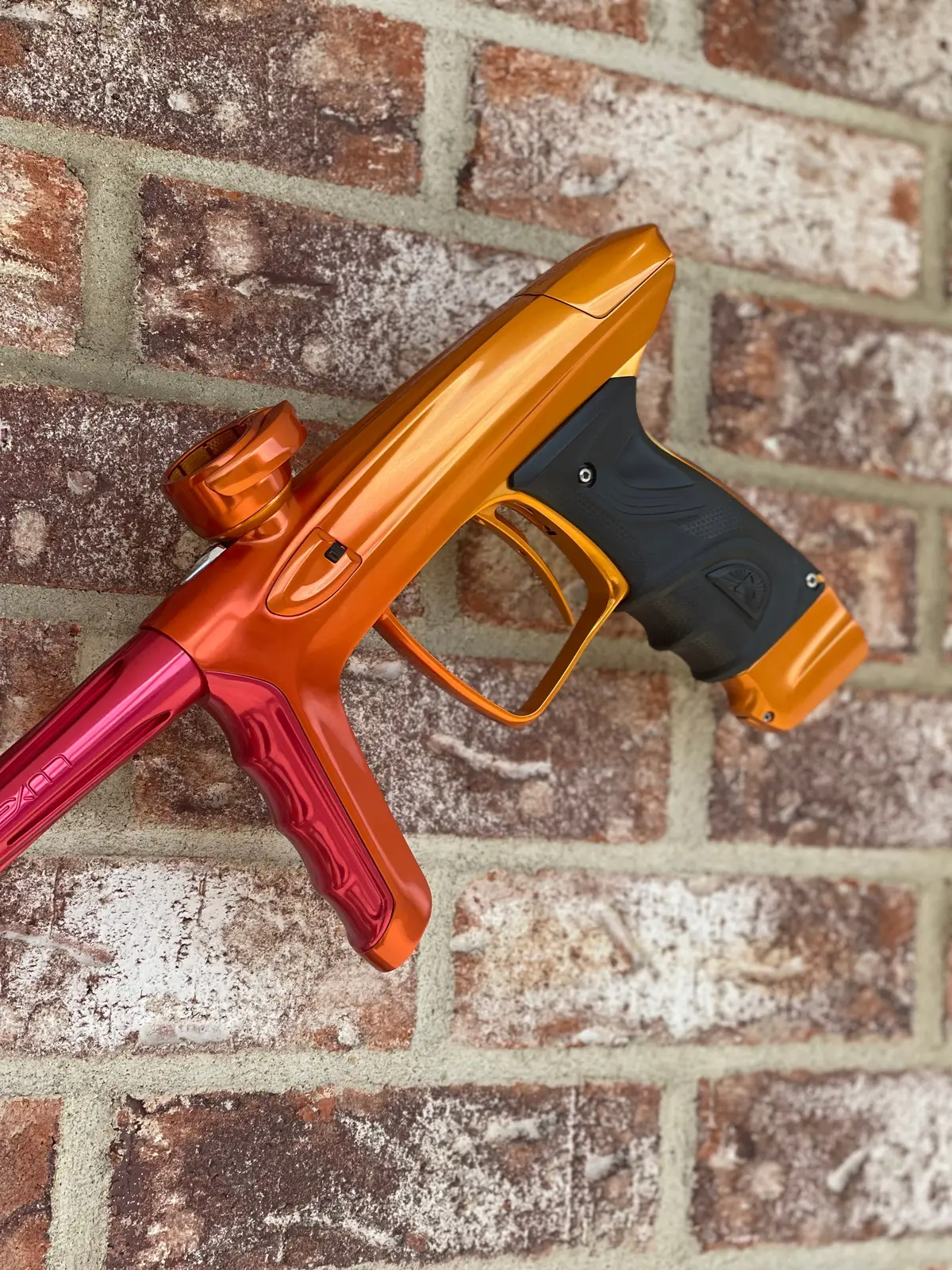 Dlx Luxe Tm40 Paintball Gun - Le Fade - Sunrise - Orange/Red 1