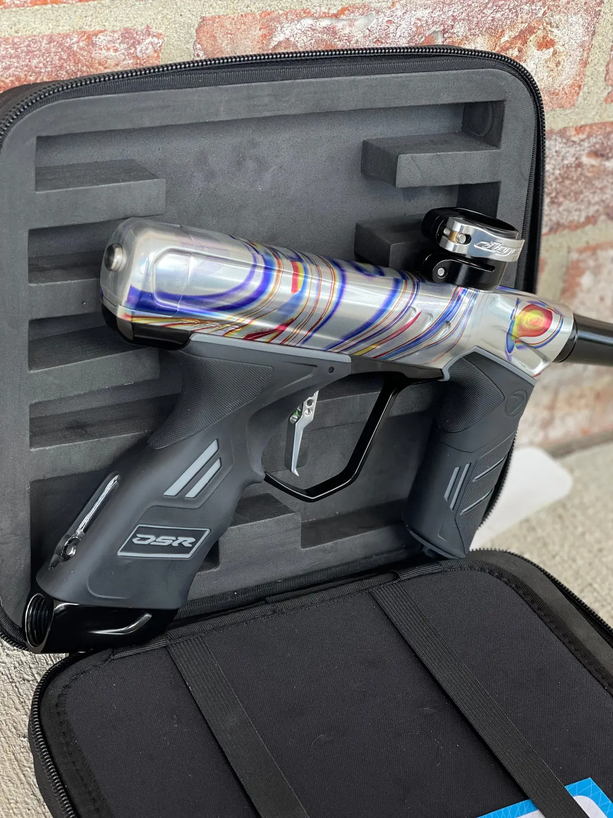 Used Dye Dsr+ Paintball Gun - Slick 1