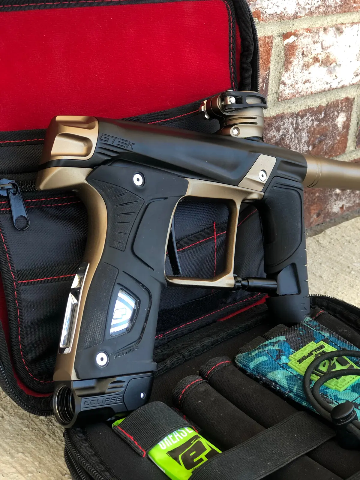 Used Planet Eclipse Gtek 160R Paintball Gun - Black/Earth 1