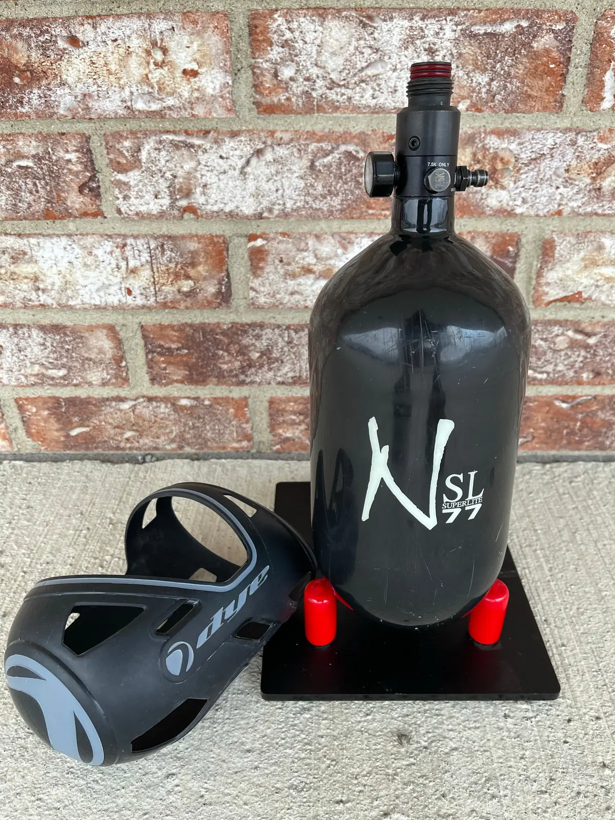 Used Ninja Sl 77/4500 Paintball Tank - Black/White 1