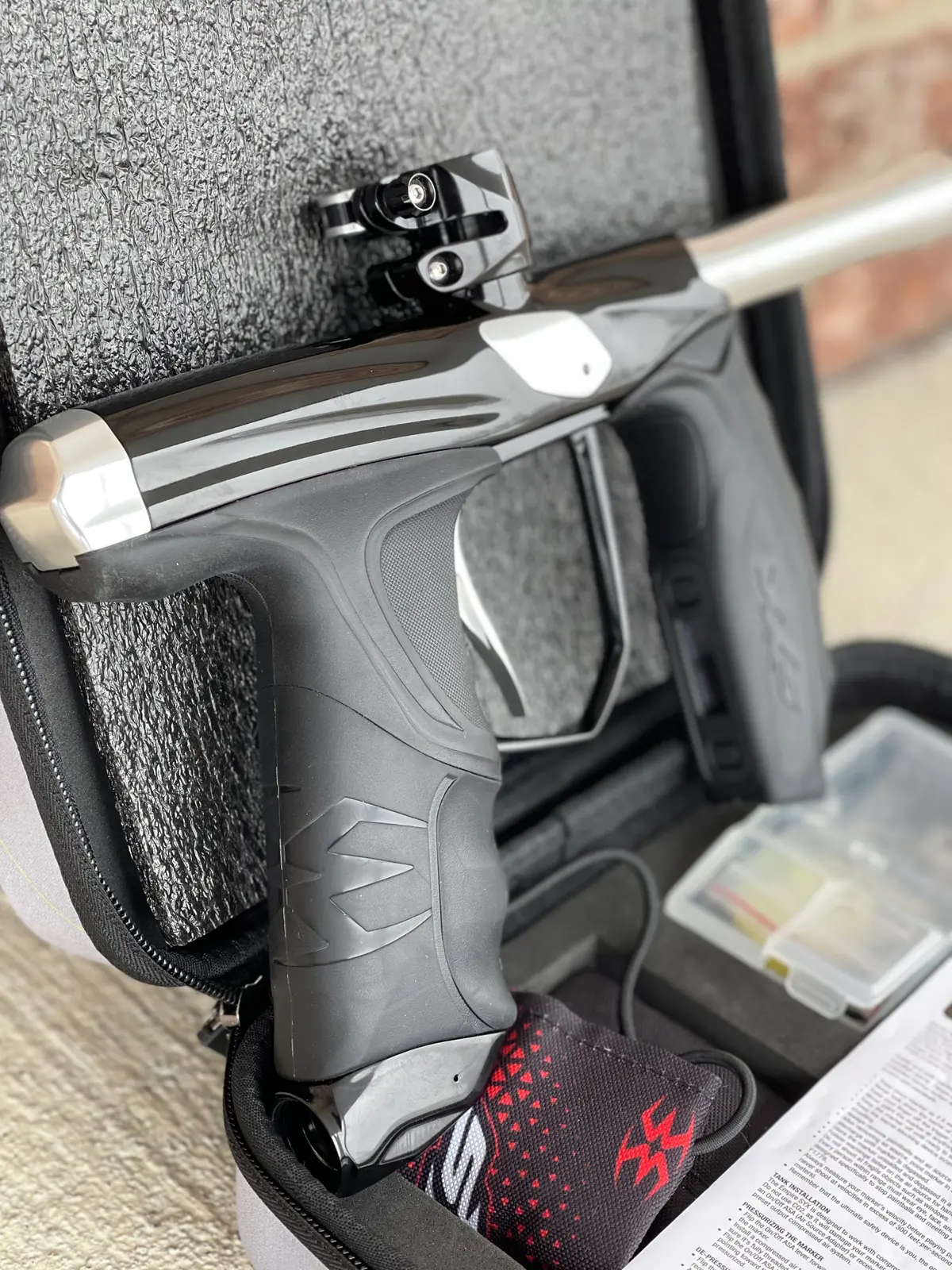 Used Empire Syx 1.5 Paintball Gun - Gloss Black/Silver 1