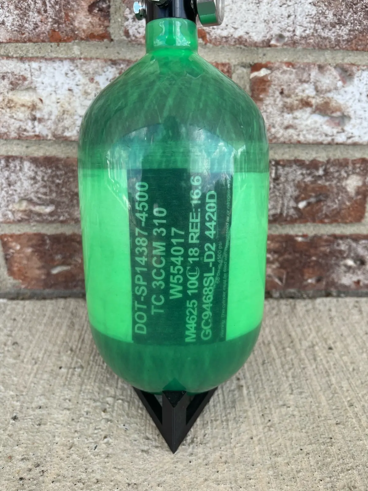 Used Gi Sportz 68/4500 Paintball Tank - Green W/ Standard Reg, Tank Grip, & Thread Protector 1
