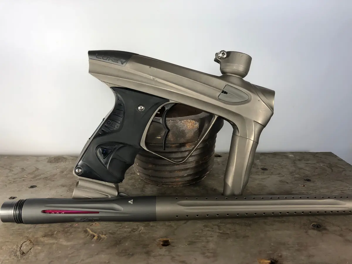 Used Dlx Luxe Oled 1 Of 1 Full Ice Coating - Bolt And Body 1