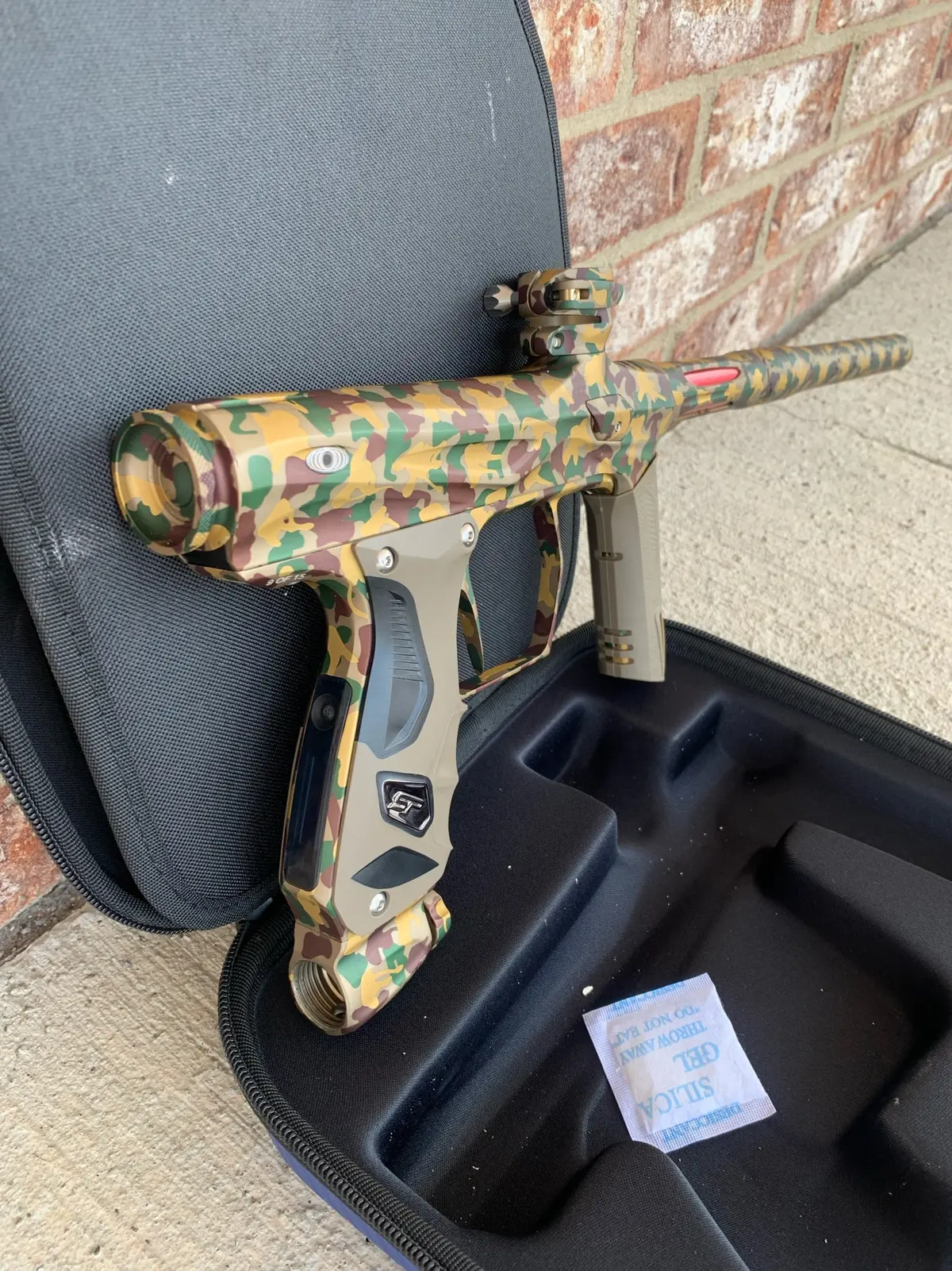 Used Sp Shocker Amp Paintball Gun - Le Woodland Camo #9 1