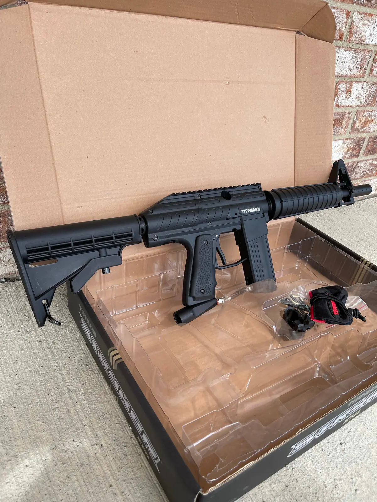 Used Tippmann Stryker Xr1 Electronic Paintball Marker 1
